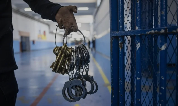 تفخر الحكومة بالنتيجة الأولية لتنفيذ القانون الجنائي البديل